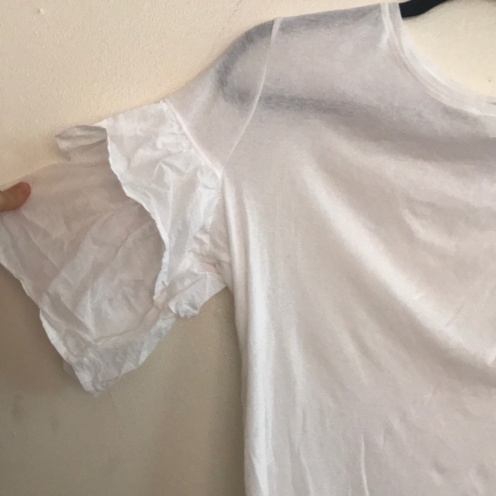 H&M ruffle sleeved tee